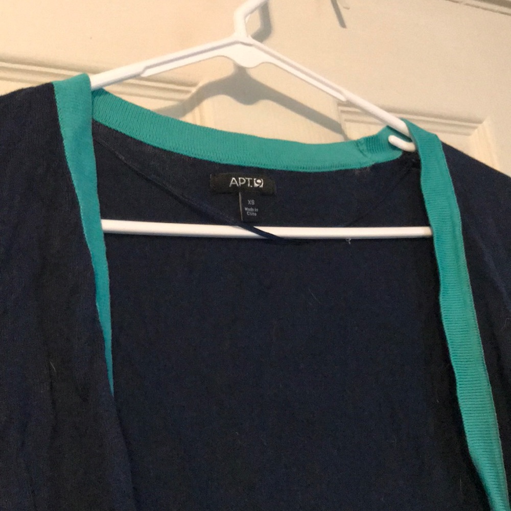 Cardigan - Picture 2 of 3